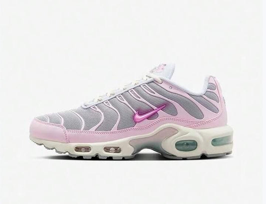 Nike Women’s Air Max Plus