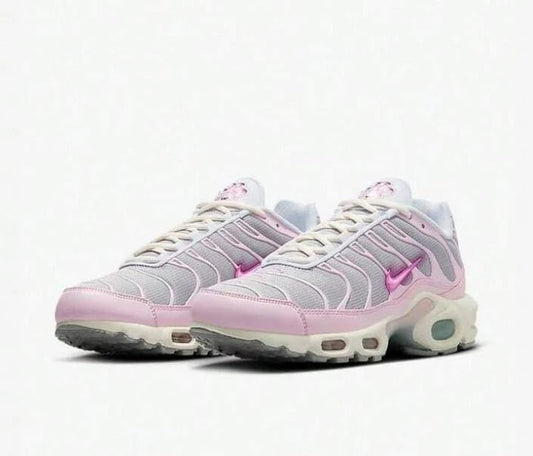 Nike Women’s Air Max Plus